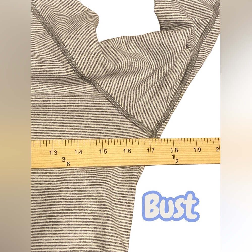 lululemon athletica Heather Gray Long Sleeve Tee - Picture 5 of 6
